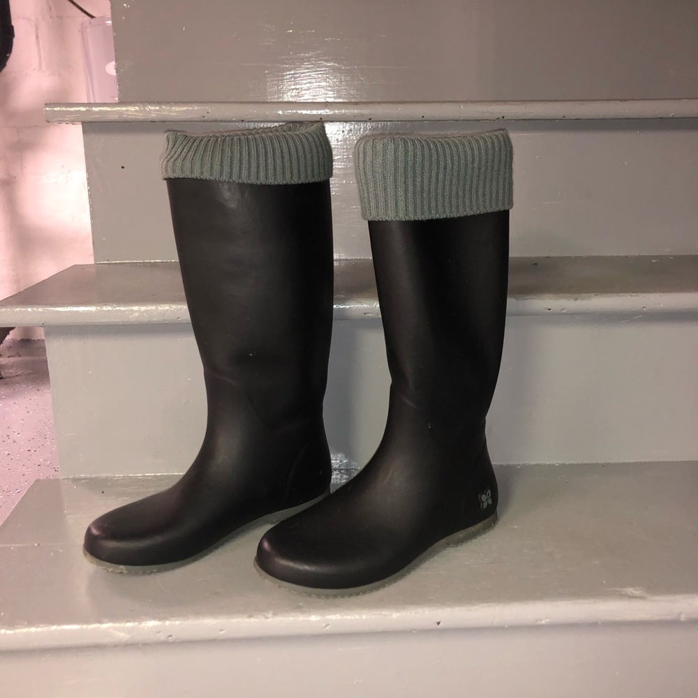 Rain boots